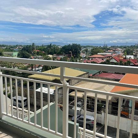 Verdon Parc Davao City With Balcony By Darpm Luaran gambar