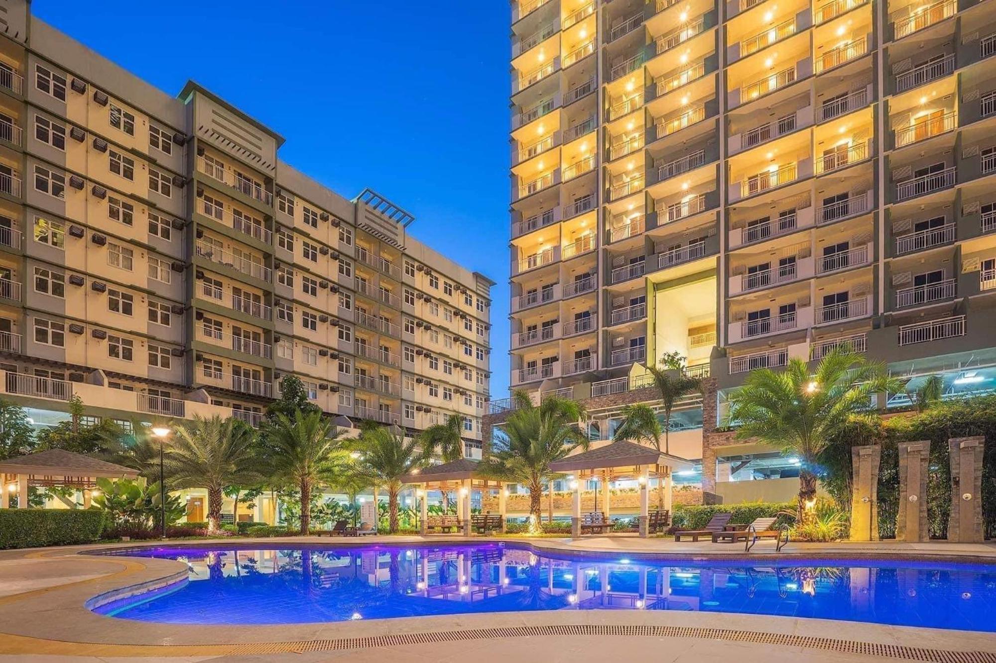 Verdon Parc Davao City With Balcony By Darpm Luaran gambar