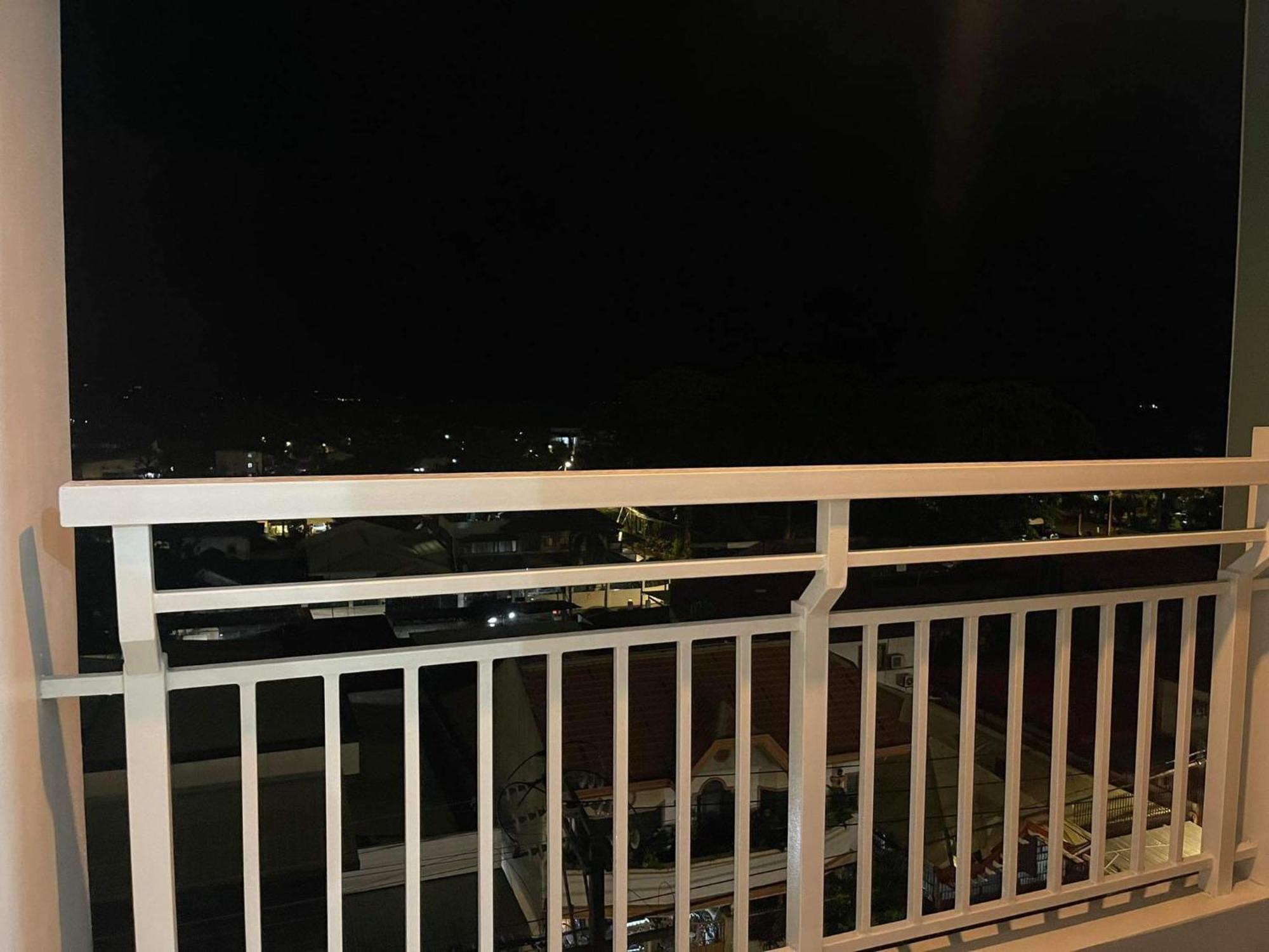 Verdon Parc Davao City With Balcony By Darpm Luaran gambar
